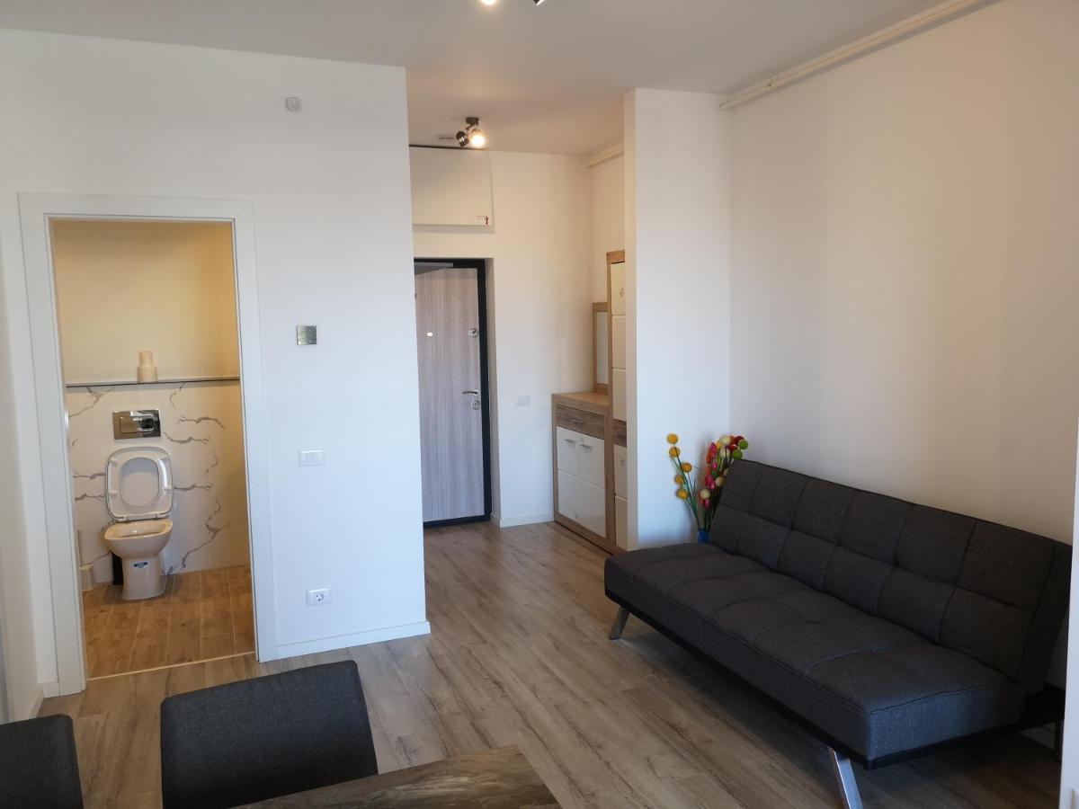 Ared-Atrium Mall Chrysflatty3 Premium Apartment 60Mp Арад Екстер'єр фото